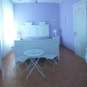  Affittacamere La Montecchia House
